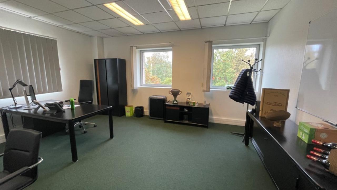 Bureau Pessac 512m² Location bureau Pessac Gironde OLBUR2426837 5